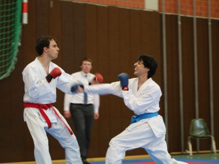 Hochschulmeisterschaften Karate Mai 2013 Foto Patrick Kleibold 34