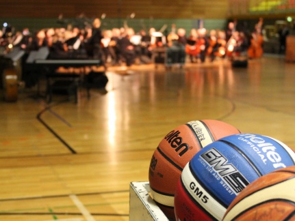 Universitaet Paderborn Hochschulorchester  friends meet Uni Baskets Ricarda Michels 25