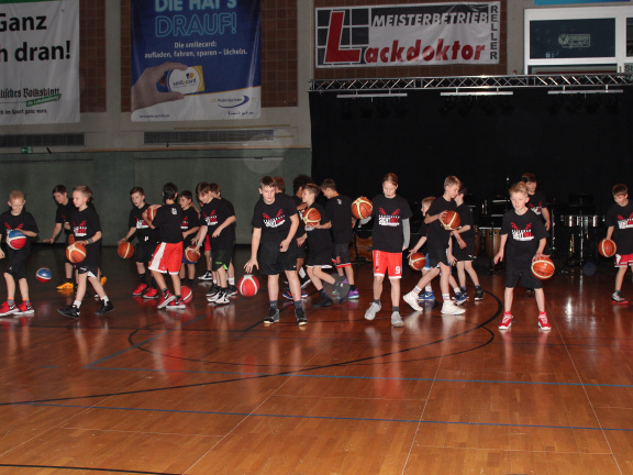 Universitaet Paderborn Hochschulorchester  friends meet Uni Baskets Ricarda Michels 3